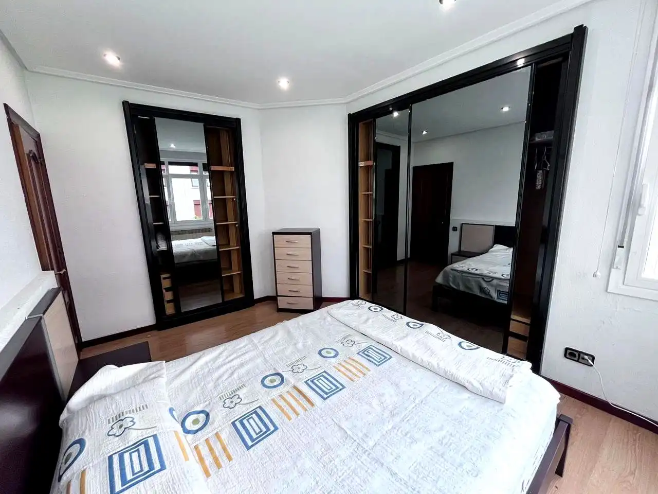 Habitación de Piso en venta en Vitoria - Gasteiz con Calefacción, Trastero y Amueblado