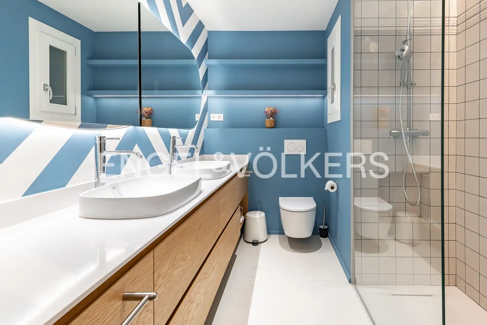 Bathroom of Flat for sale in Barcelona  with Air Conditioner, Heating and Parquet flooring