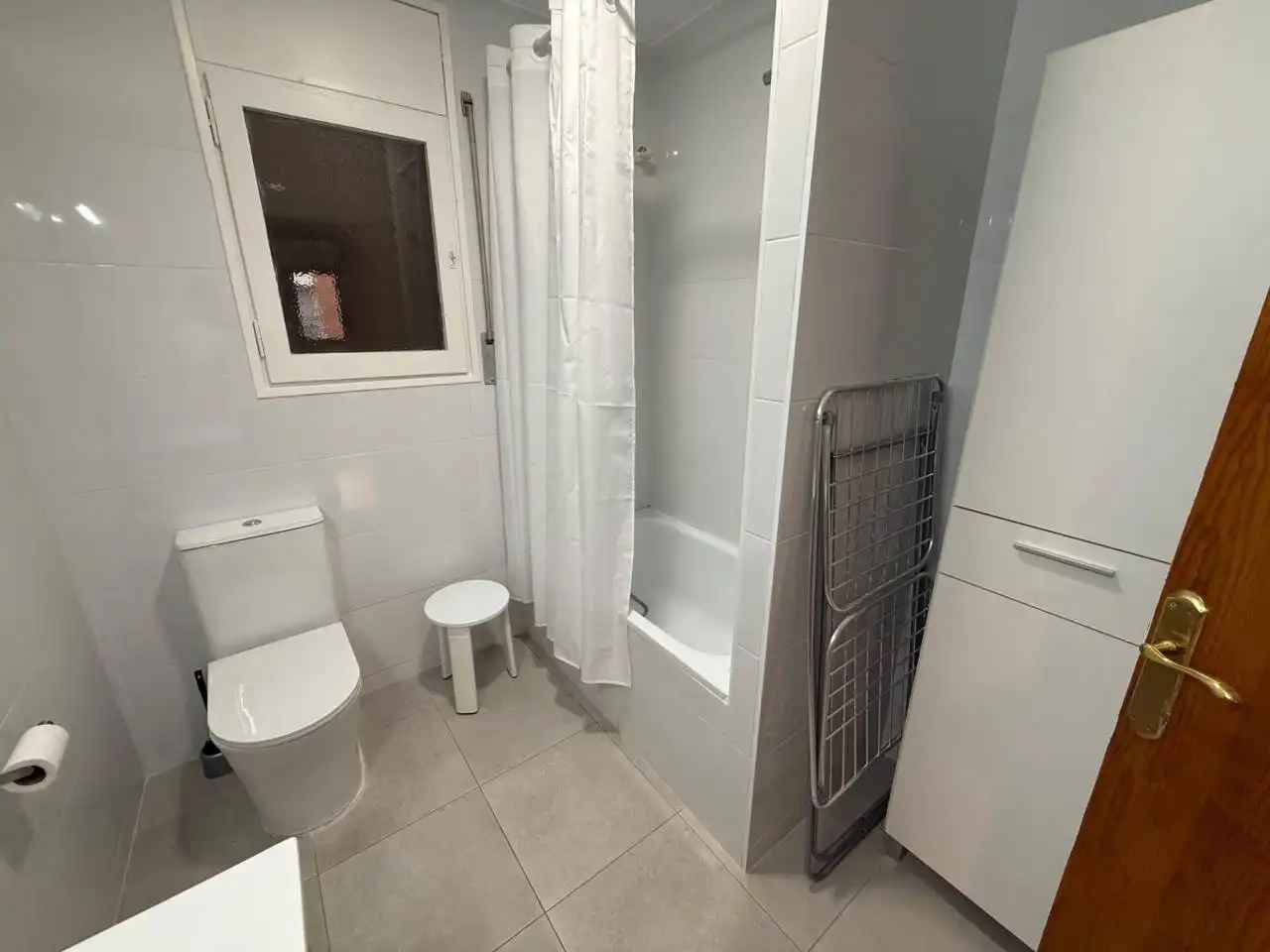 Baño de Piso de alquiler en Igualada con Terraza, Amueblado y Balcón
