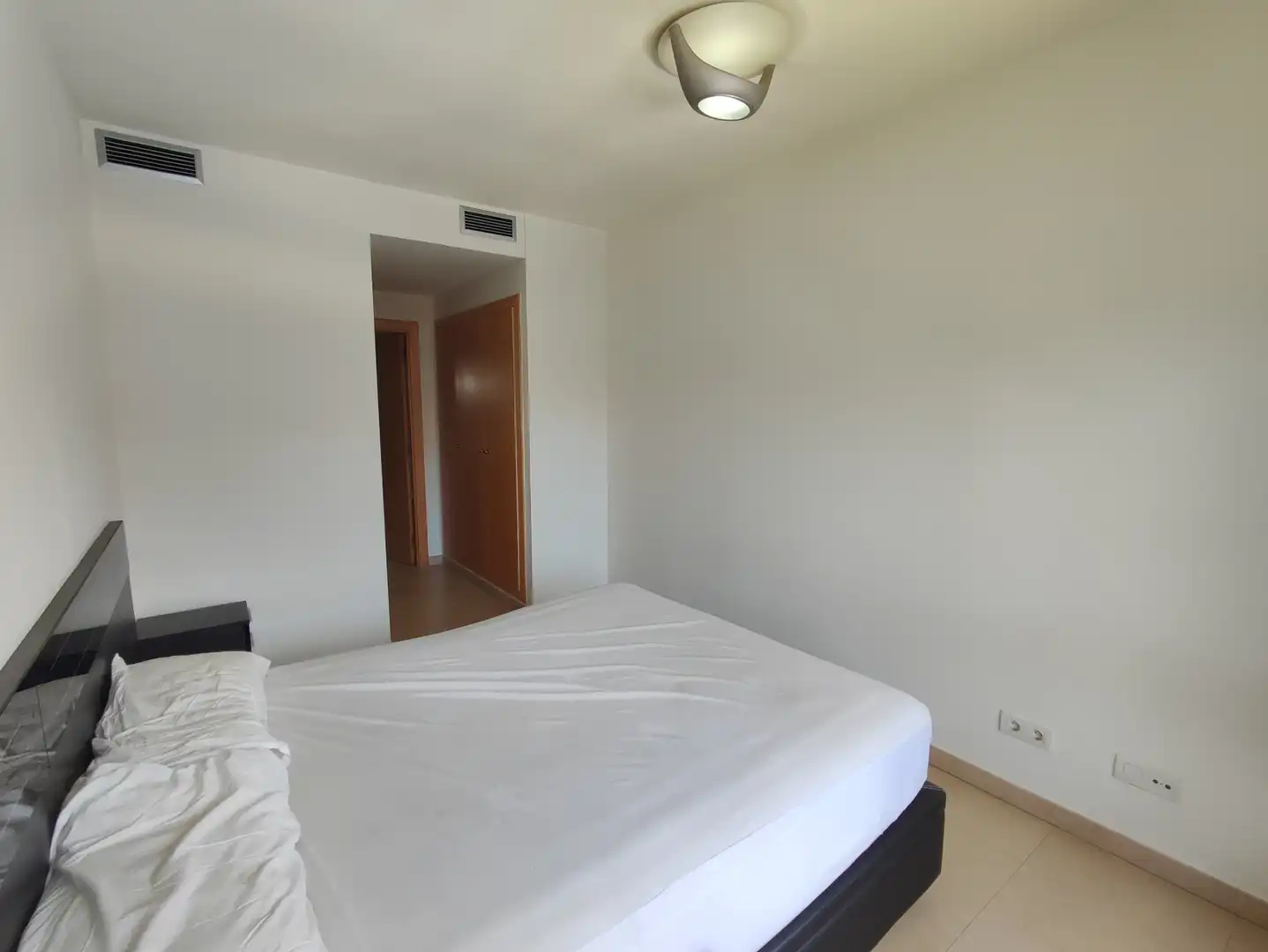Habitación de Apartamento en venta en Lloret de Mar con Calefacción, Terraza y Horno