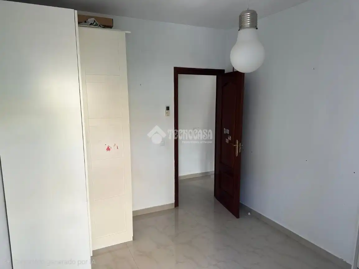 Habitación de Piso en venta en Sevilla con Aire acondicionado y Terraza