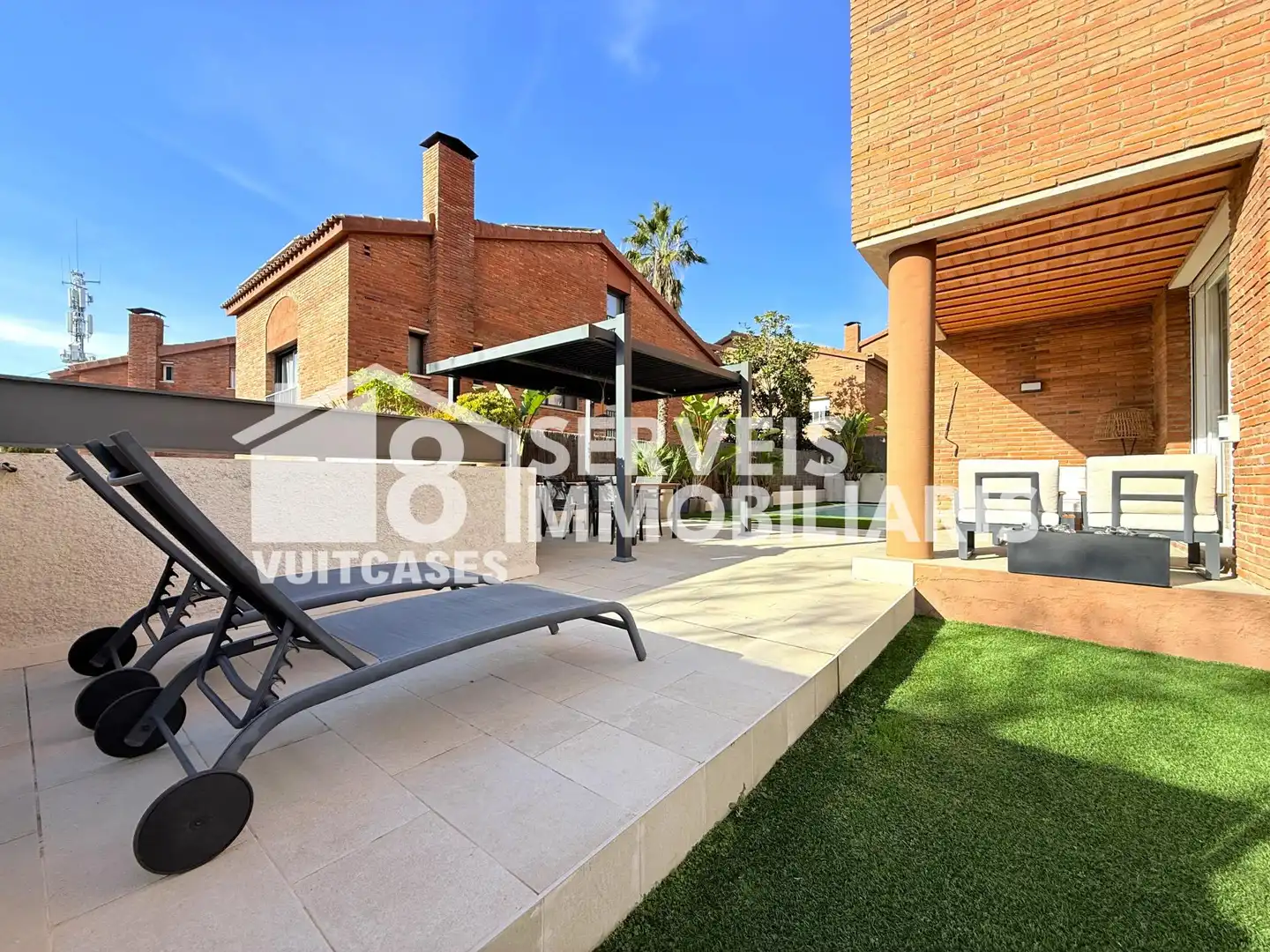 Exterior view of Houses for sale in El Masnou  with Heating, Private garden and Terrace