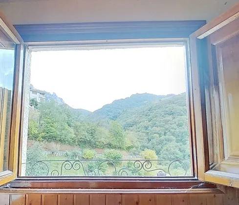 Casa adosada en Venta en LV-9 en Laviana