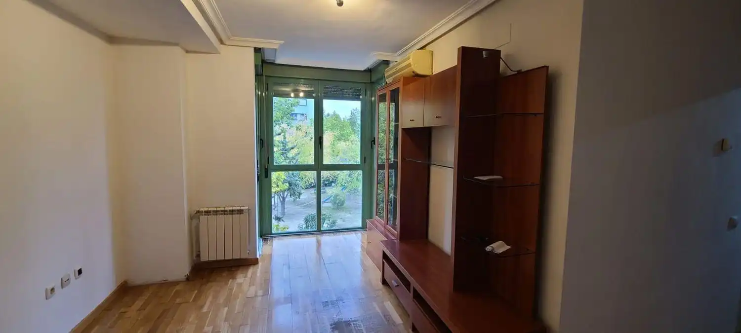 Habitación de Piso en venta en Leganés con Trastero