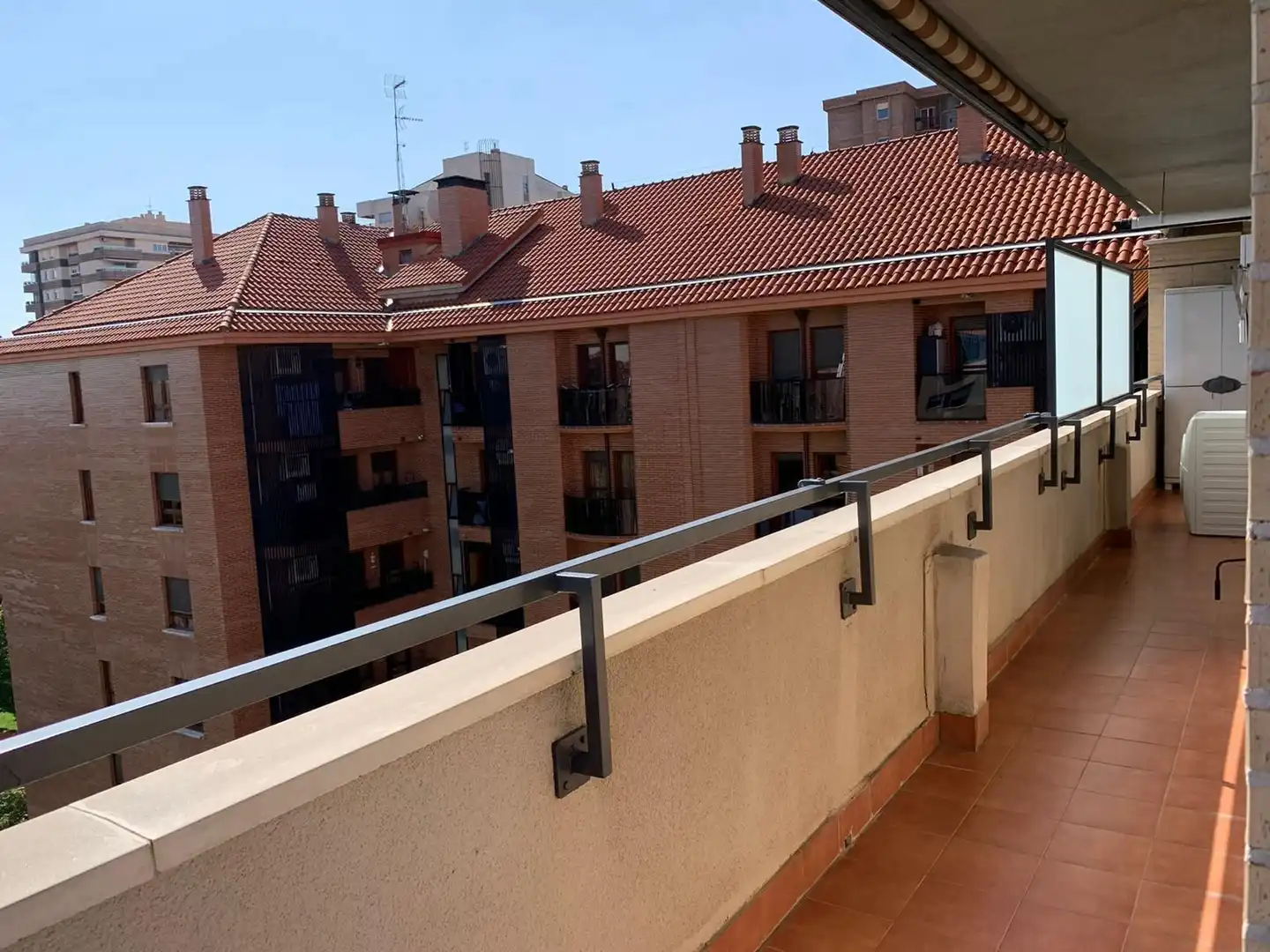 Terraza de Apartamento de alquiler en  Logroño con Calefacción, Terraza y Amueblado