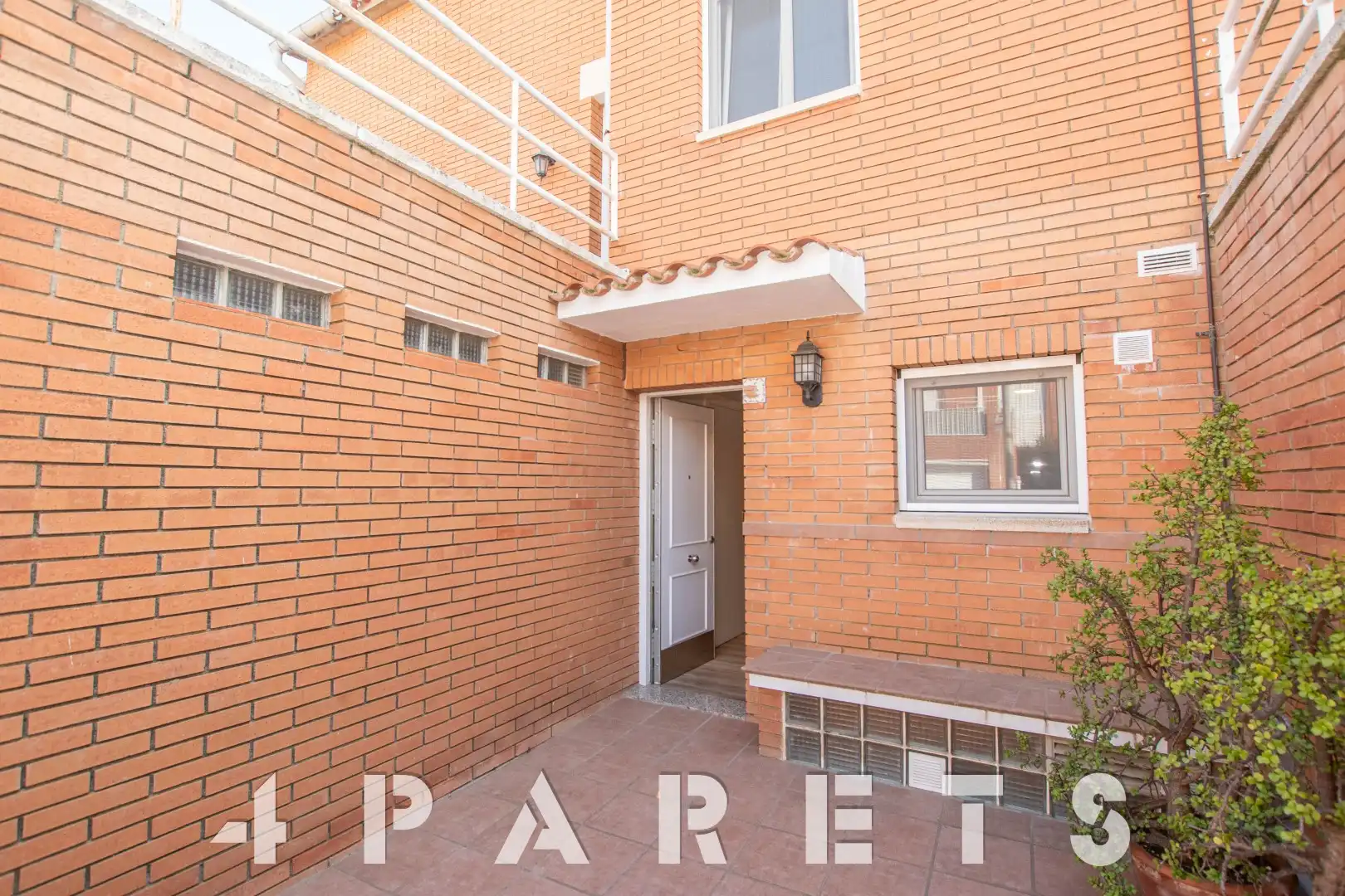 Vista exterior de Casa adosada de alquiler en Vilassar de Dalt con Aire acondicionado, Calefacción y Jardín privado