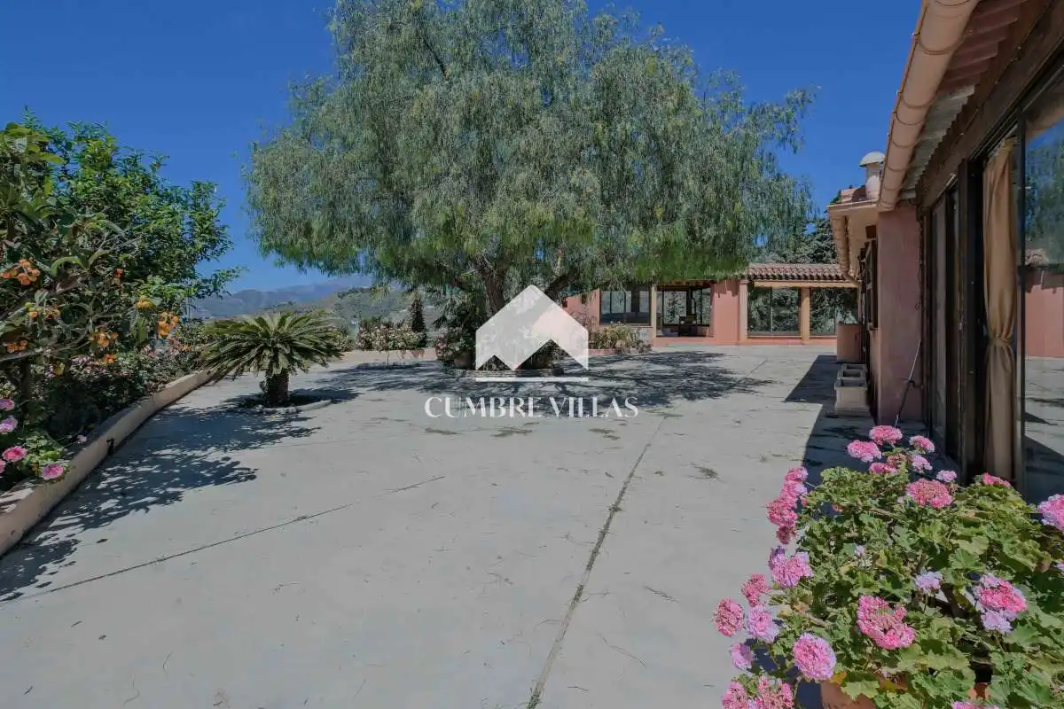 Vista exterior de Finca rústica en venta en Almuñécar con Jardín privado, Terraza y Trastero