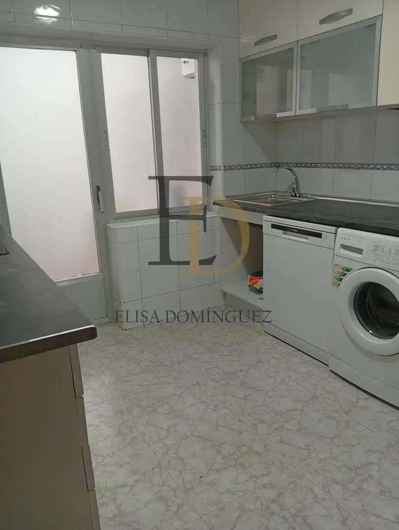 Cocina de Piso de alquiler en Salamanca con Calefacción, Amueblado y Balcón