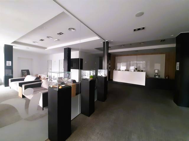 Local comercial en Alquiler en Avenida de Portugal en Puerta del Ángel