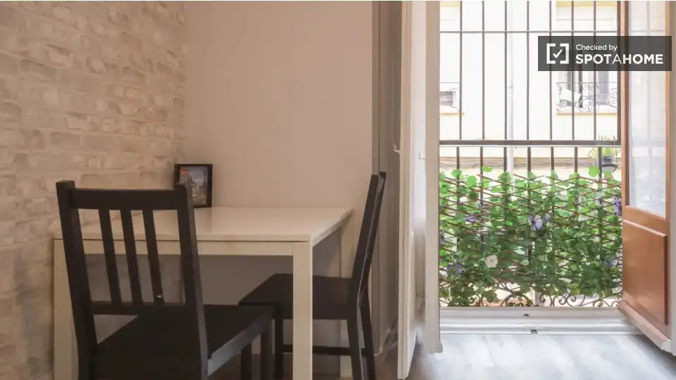 Appartamento con terrazza in affitto a Centro, imagen 6