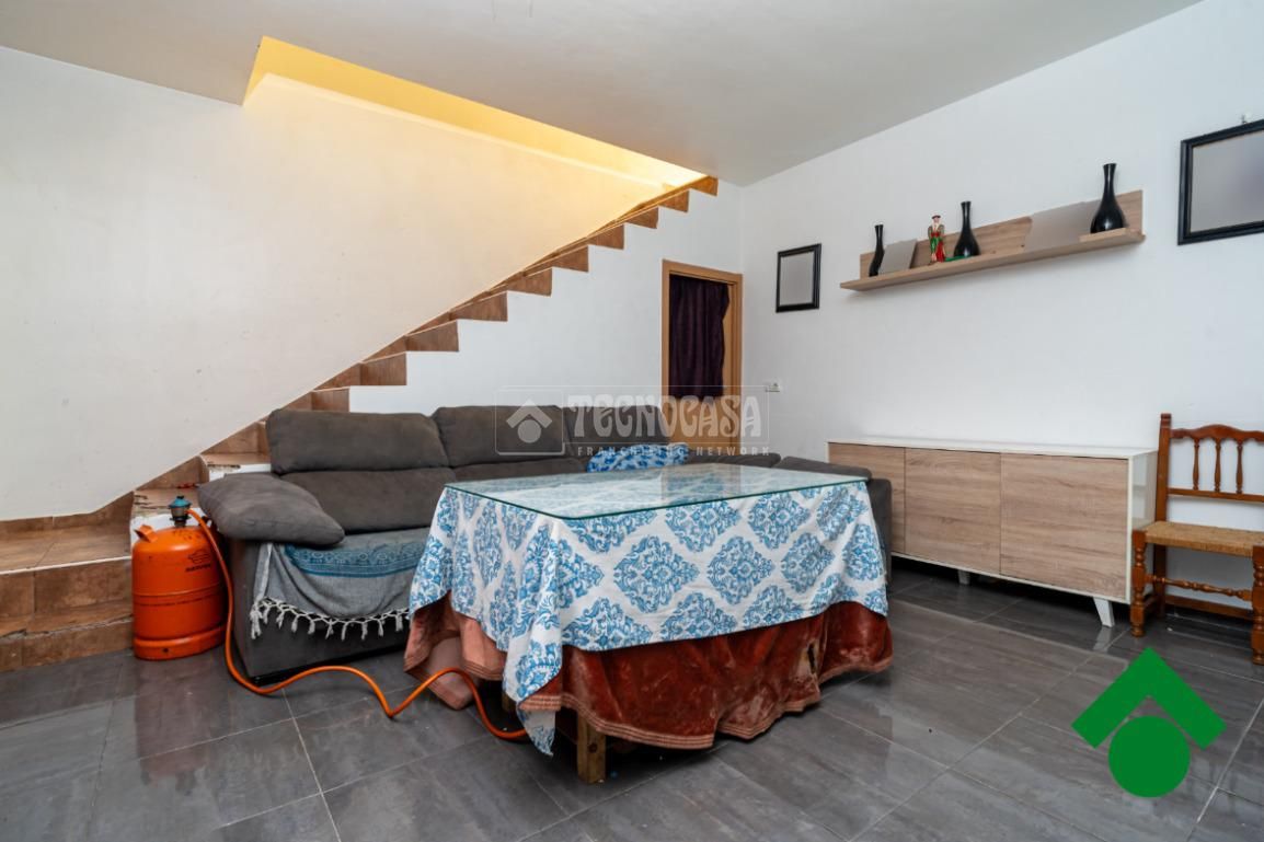 Living room of Single-family semi-detached for sale in Atarfe