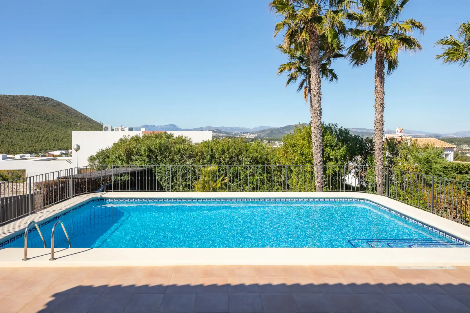 Swimming pool of Houses for sale in Jávea / Xàbia  with Air Conditioner, Heating and Private garden