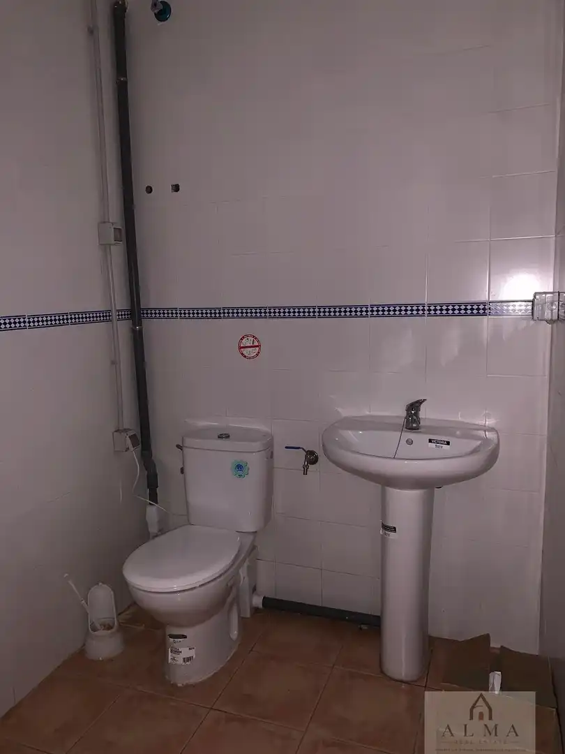 Badezimmer von Geschaftsraum zum Verkauf in Almendralejo
