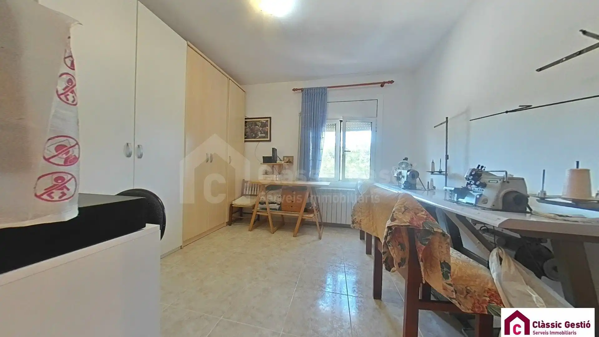 Habitación de Casa o chalet en venta en Terrassa con Calefacción y Trastero