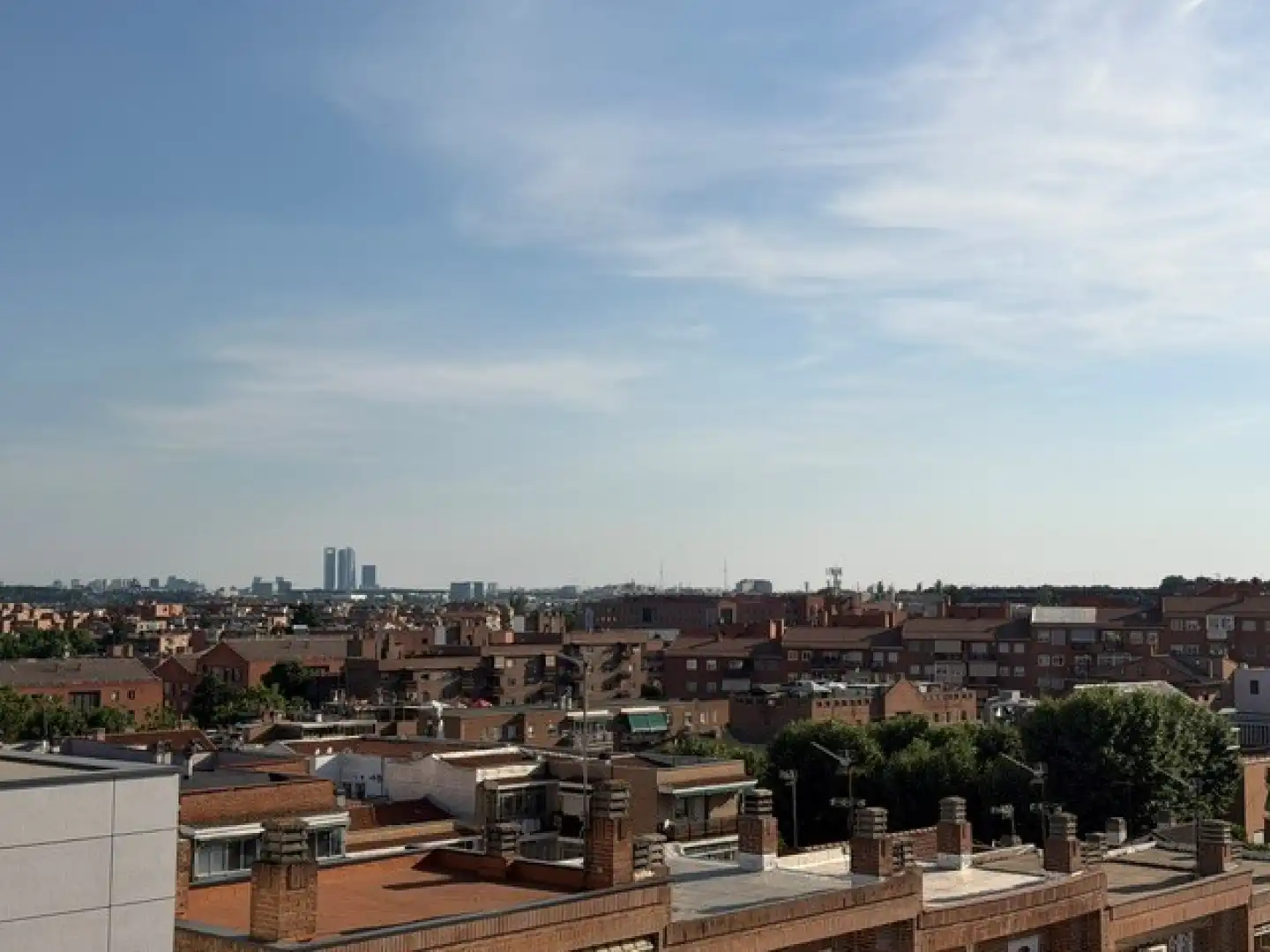 Vista exterior de Pis en venda en Alcorcón amb Calefacció i Terrassa