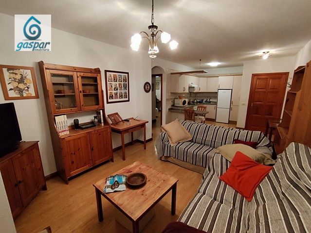 Sala d'estar de Pis de lloguer en San Cristóbal de la Laguna amb Aire condicionat, Moblat i Forn