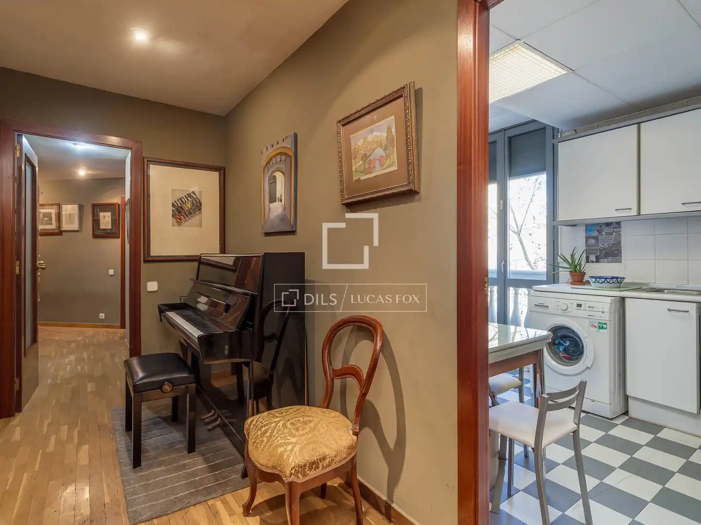 Comedor de Piso en venta en Barcelona con Calefacción, Parquet y Trastero