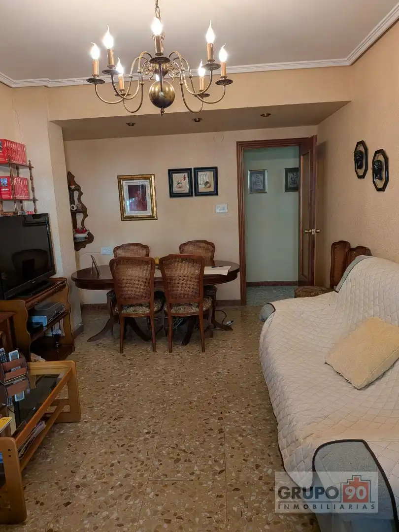 Comedor de Piso en venta en Requena, Valencia