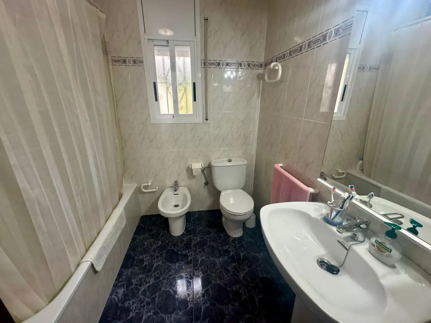 Bathroom of Houses for sale in El Vendrell  with Private garden, Terrace and Storage room