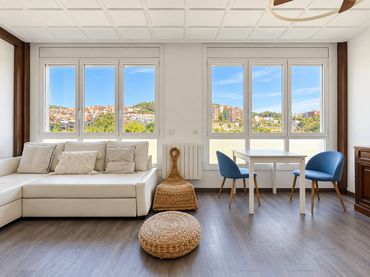 Wohnung mit Aufzug zum Verkauf in Ronda del Guinardó