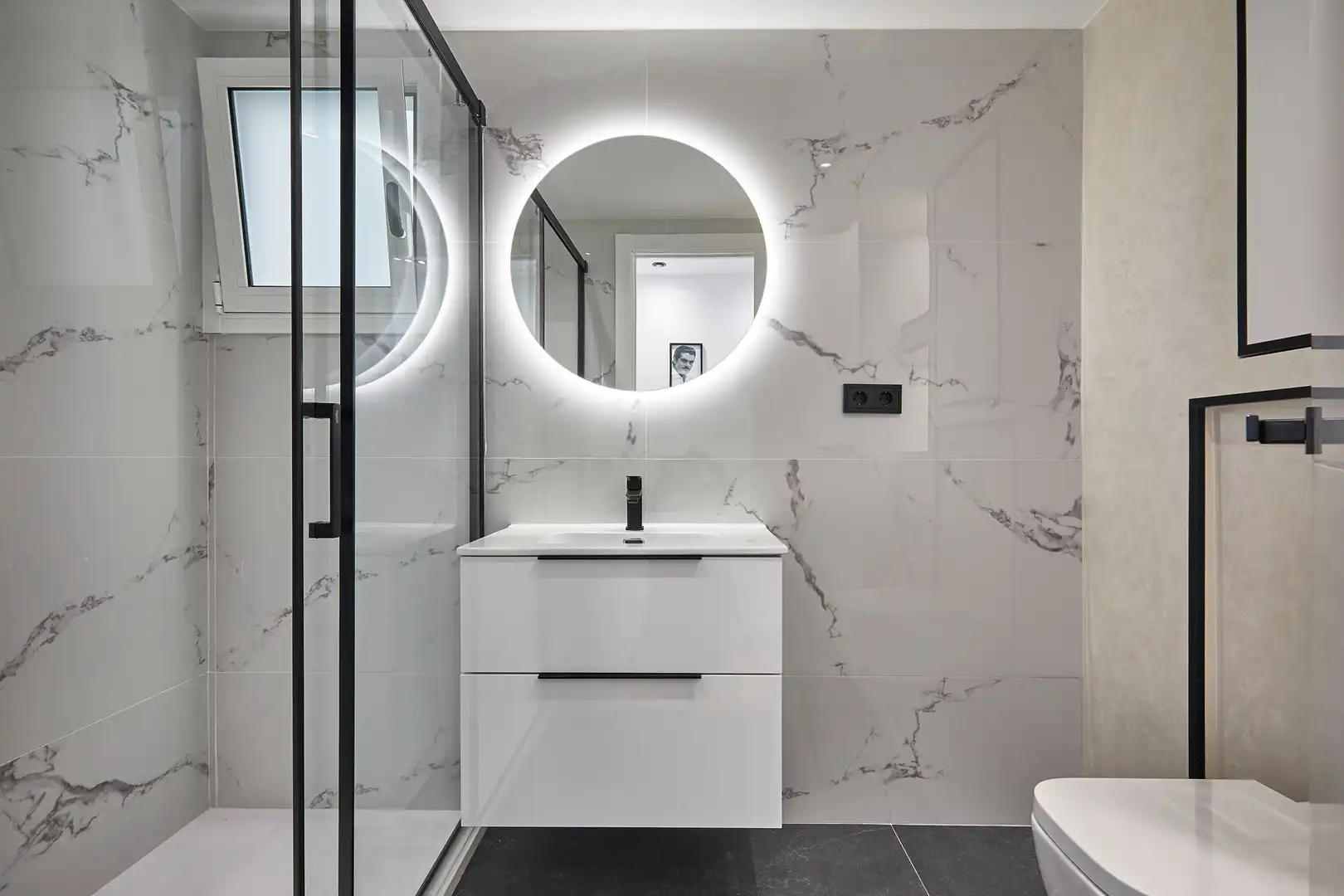 Badezimmer von Wohnung zum Verkauf in Malgrat de Mar mit Klimaanlage, Heizung und Parkett