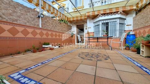 Foto 2 de Casa adosada en venda a Caballero Bonald - San José Obrero - Guadalcacín, Jerez de la Frontera