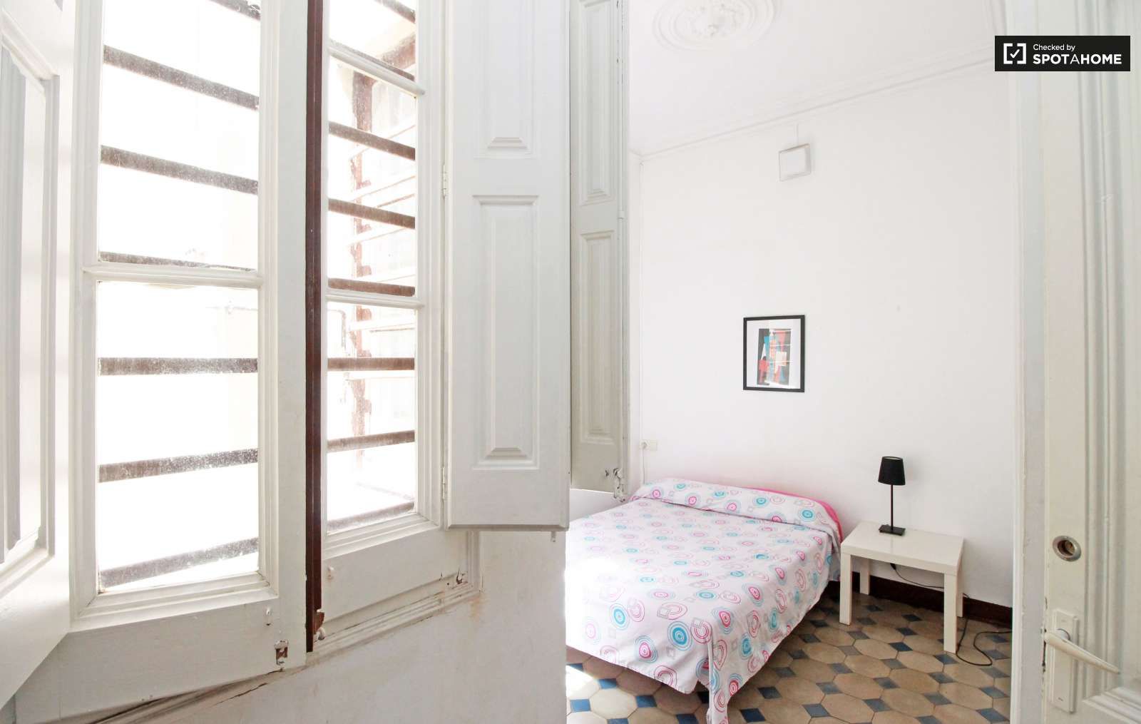 Flat to share in Dreta de l'Eixample