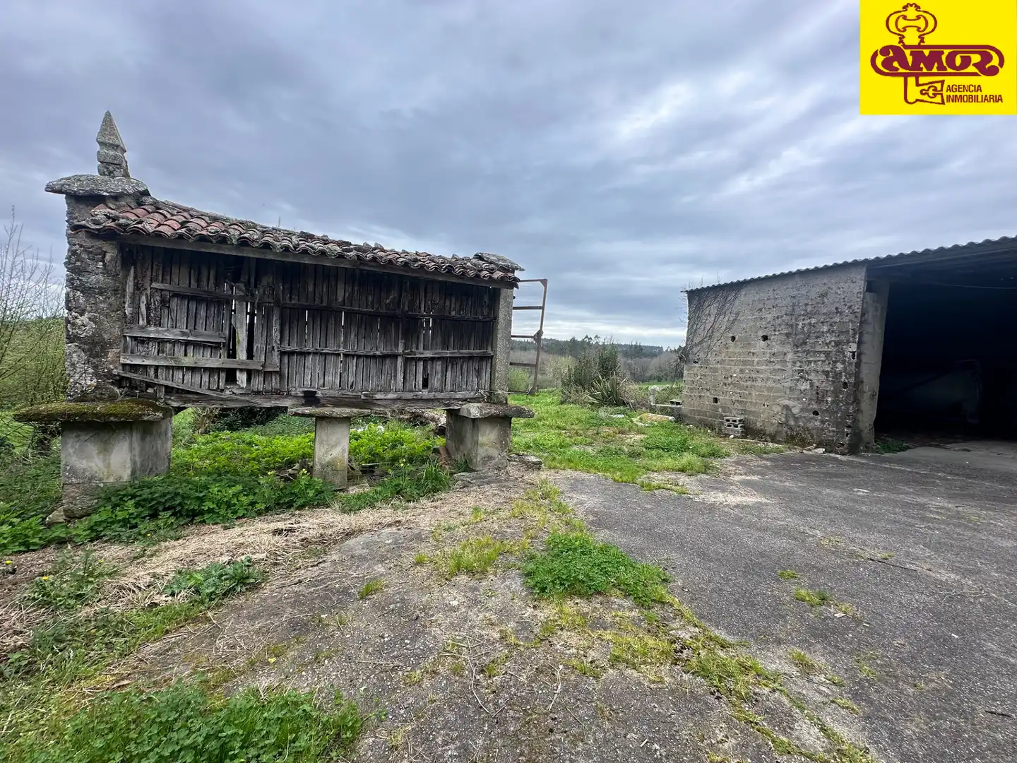 Casa o xalet en venda en Santiago de Compostela  amb Jardí privat
