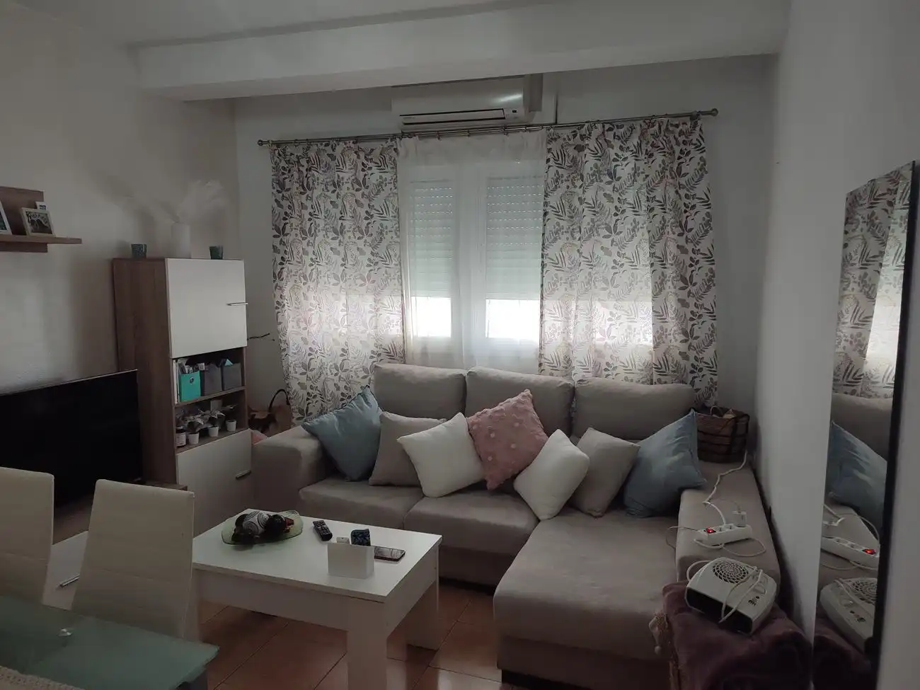 Sala d'estar de Apartament en venda en Conil de la Frontera amb Aire condicionat