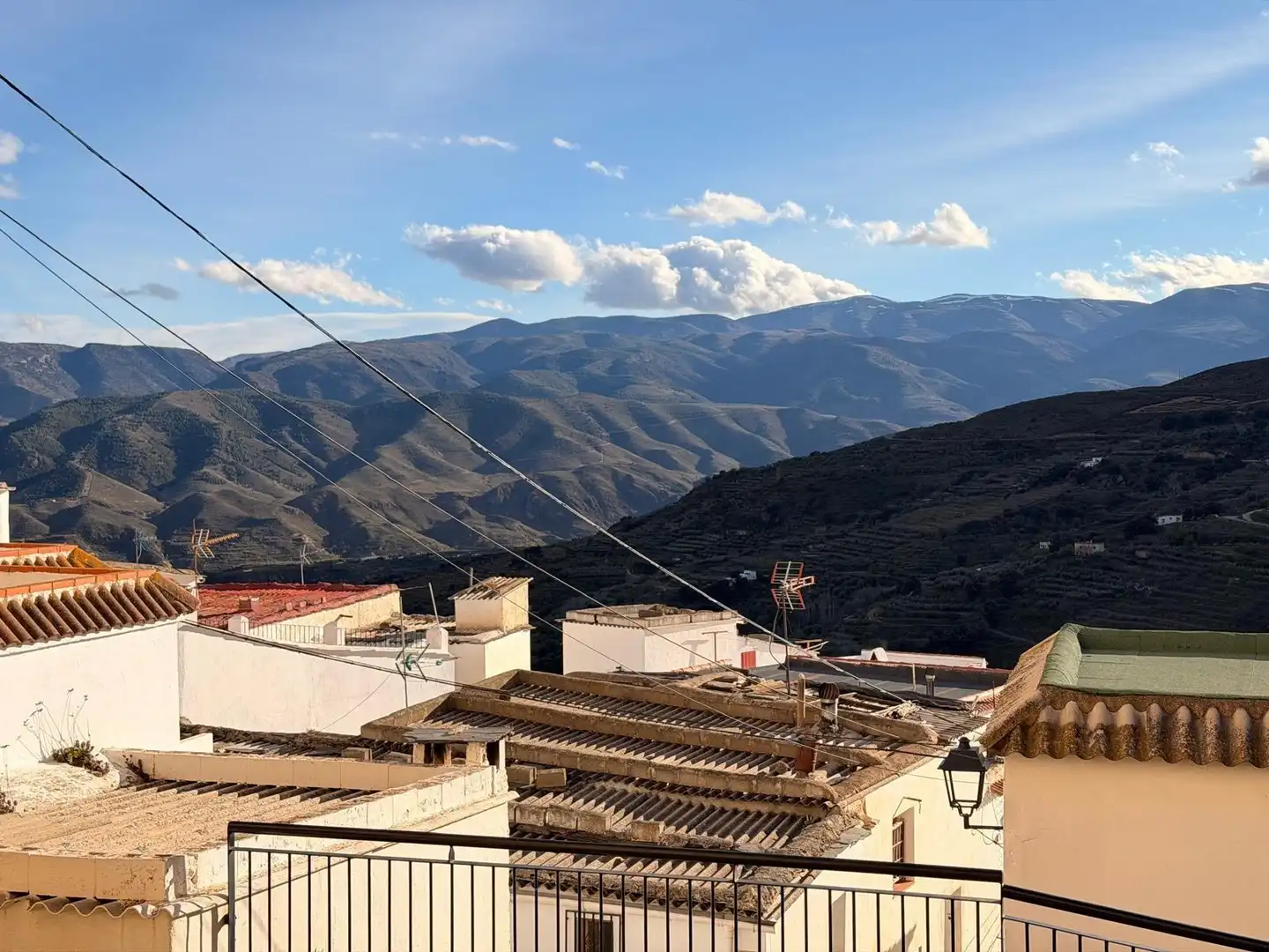 Vista exterior de Piso en venta en Ohanes