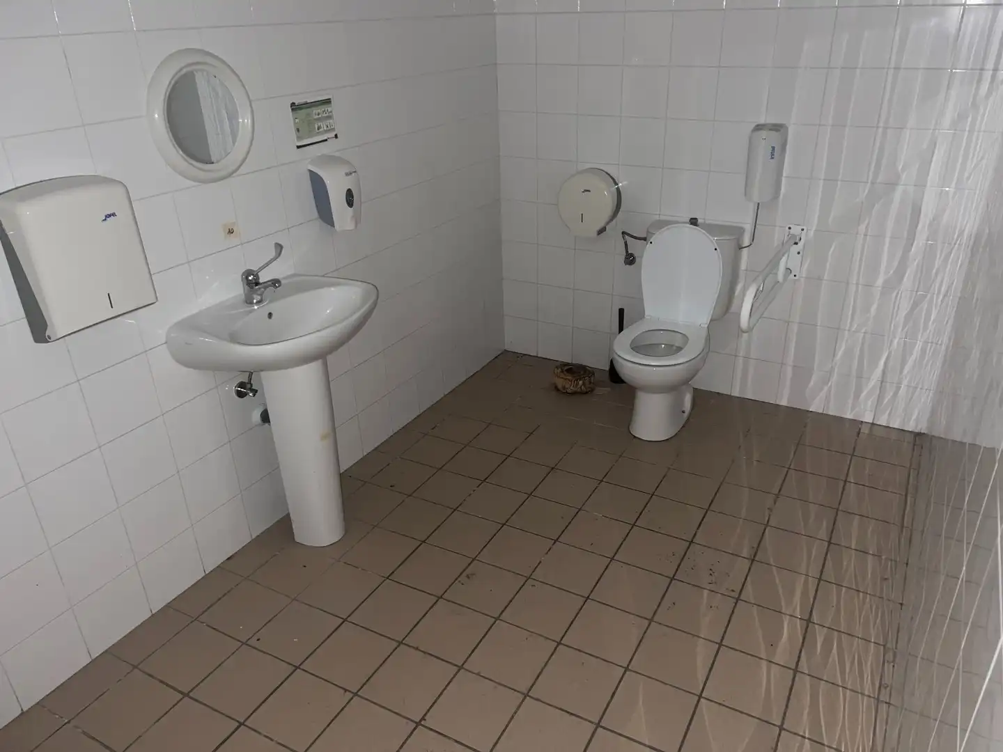 Bathroom of Industrial buildings for rent in Fene  with Heating and Alarm