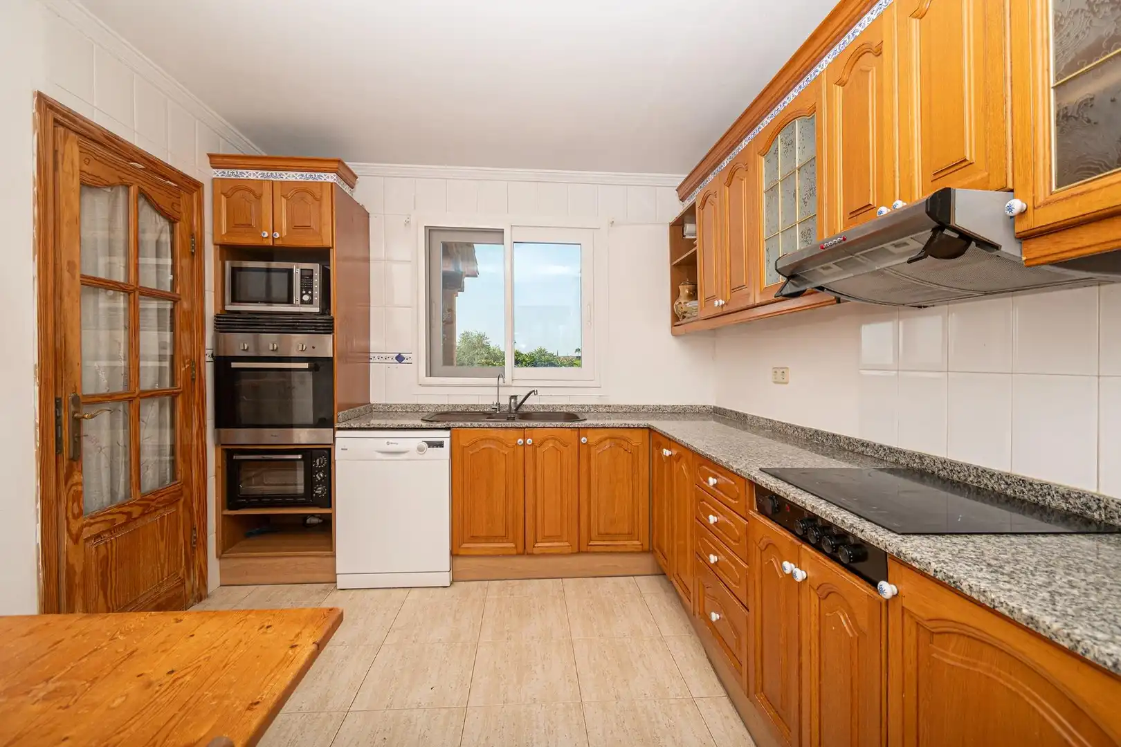 Casa aparellada amb terrassa en venda a Nord, imagen 11