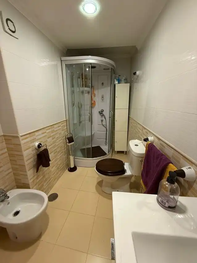 Baño de Piso en venta en Algeciras con Aire acondicionado
