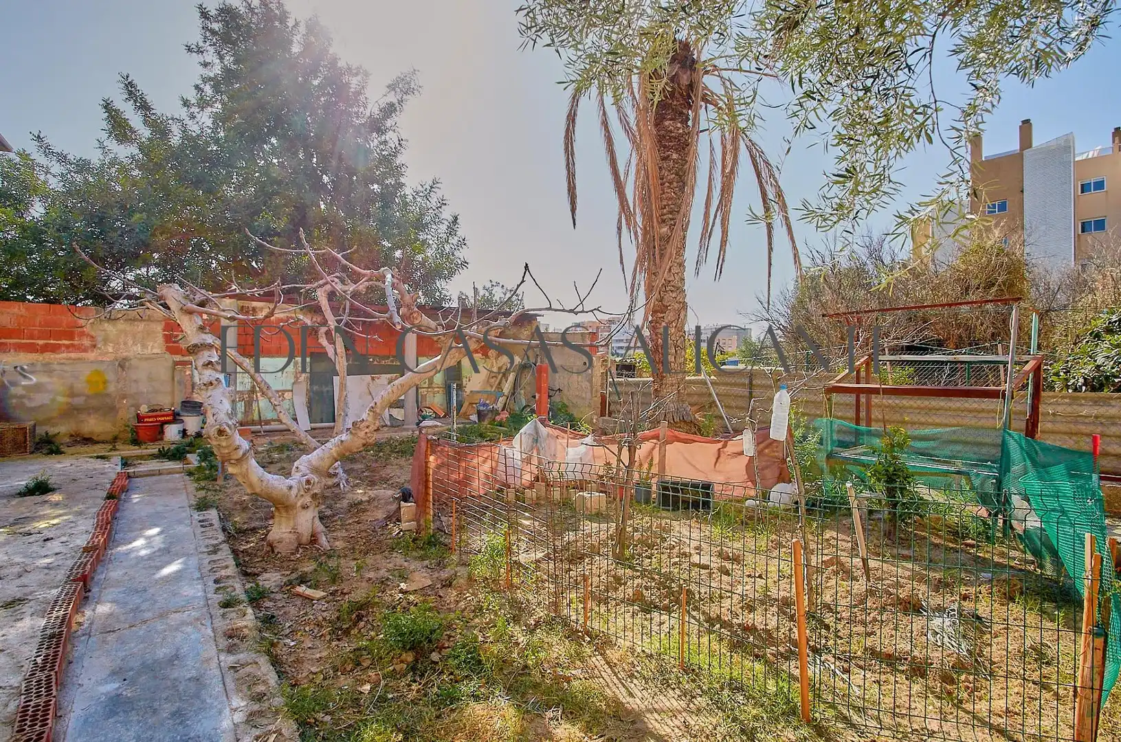Casa adosada en venda en El Campello amb Jardí privat, Terrassa i Traster