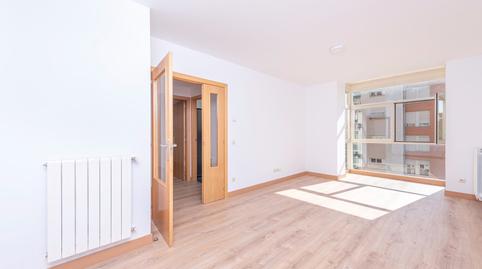 Photo 3 of Flat to rent in Alameda de Osuna, 48, Alameda de Osuna, Madrid