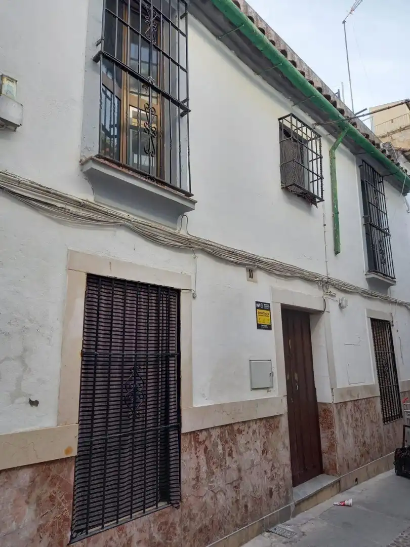 Vista exterior de Casa o xalet en venda en Córdoba amb Balcó