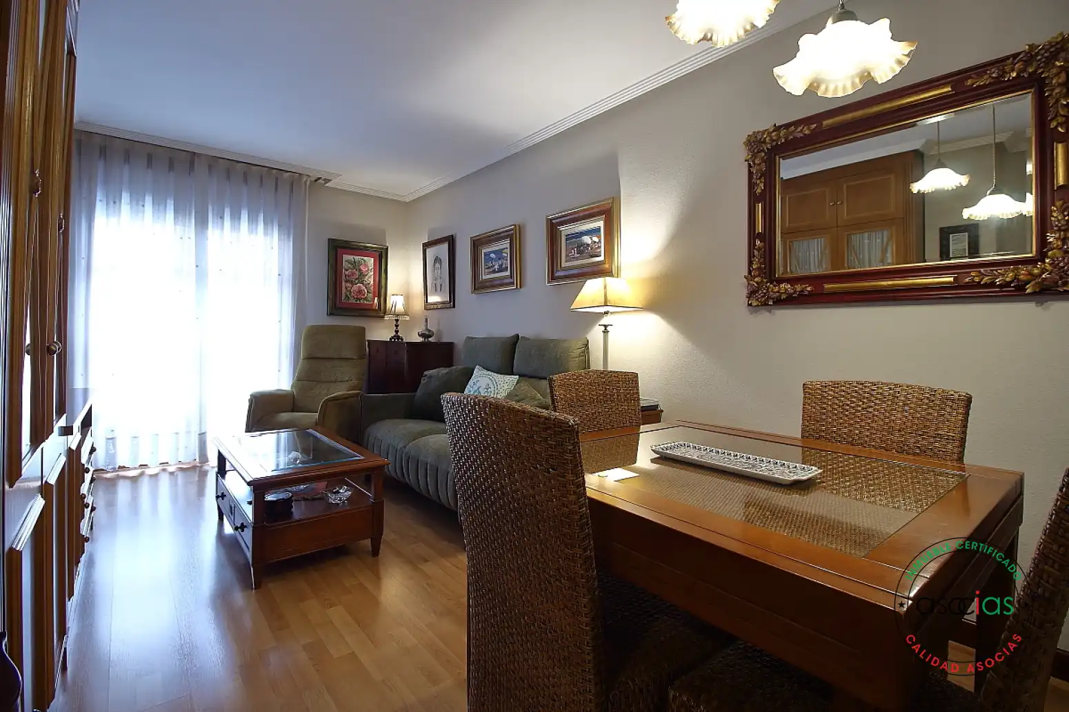 Sala d'estar de Pis en venda en Gijón  amb Calefacció, Parquet i Terrassa