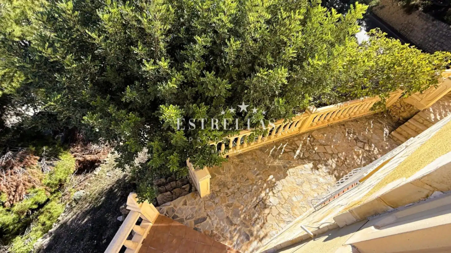 Vista exterior de Casa o chalet en venta en La Nucia con Aire acondicionado, Calefacción y Jardín privado