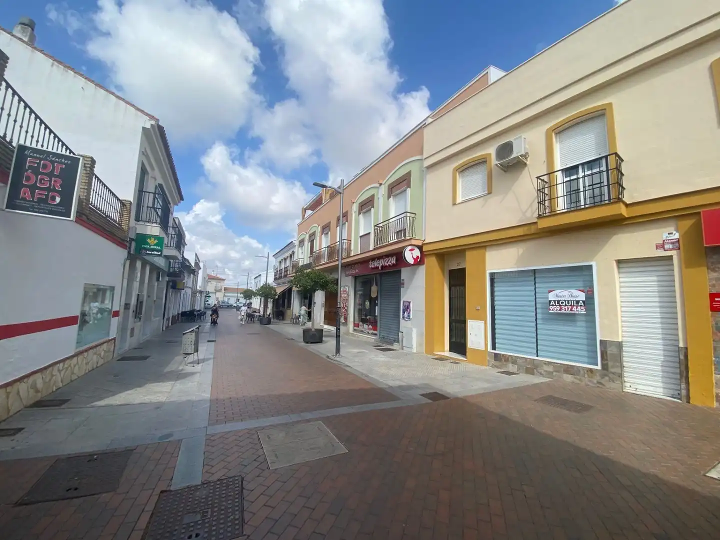 Local comercial en venda a Núcleo urbano, imagen 2