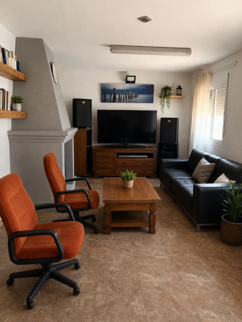 Sala de estar de Casa adosada en venta en Berja con Trastero, Piscina y Amueblado