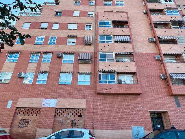 Local comercial en Venta en Carrer Vent de Ponent, 4 en San José - Los Metales