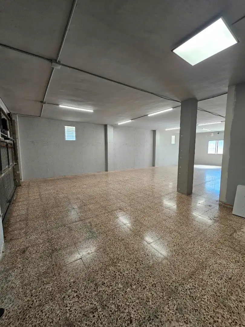 Business premises to rent in Carrer del Cèsar 3, imagen 2