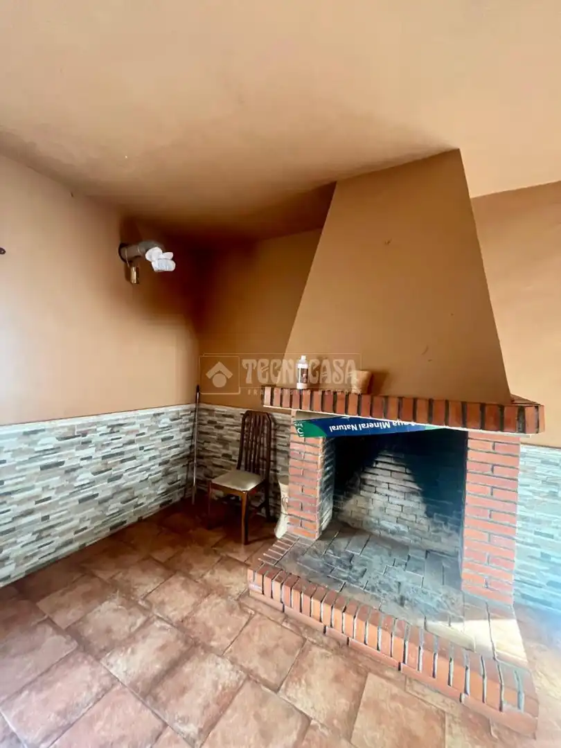 Detached homes for sale in Valdepeñas  with Air Conditioner, Heating and Terrace