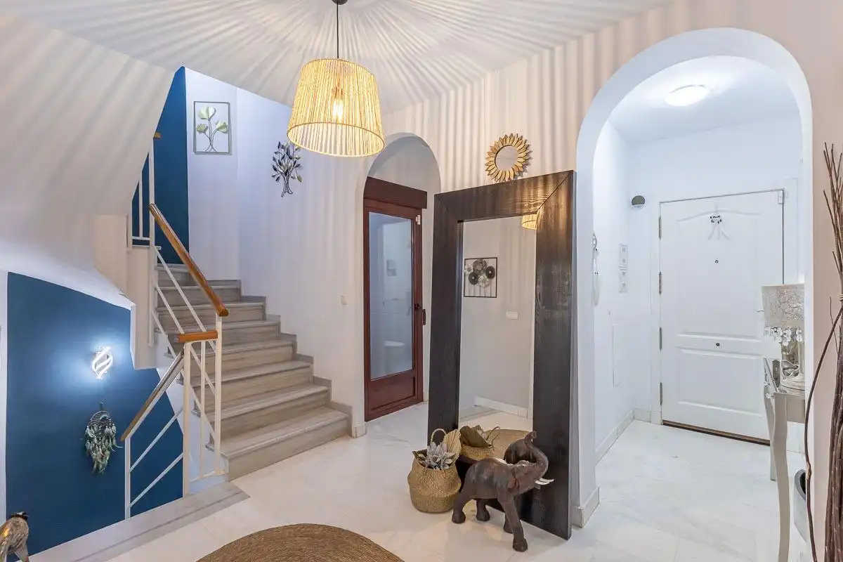 Casa adosada en venta en Motril con Terraza, Balcón y Piscina comunitaria