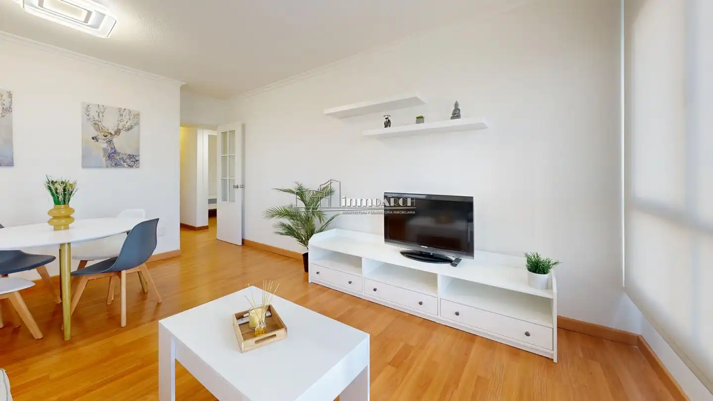 Sala de estar de Piso de alquiler en A Coruña Capital  con Calefacción y Amueblado