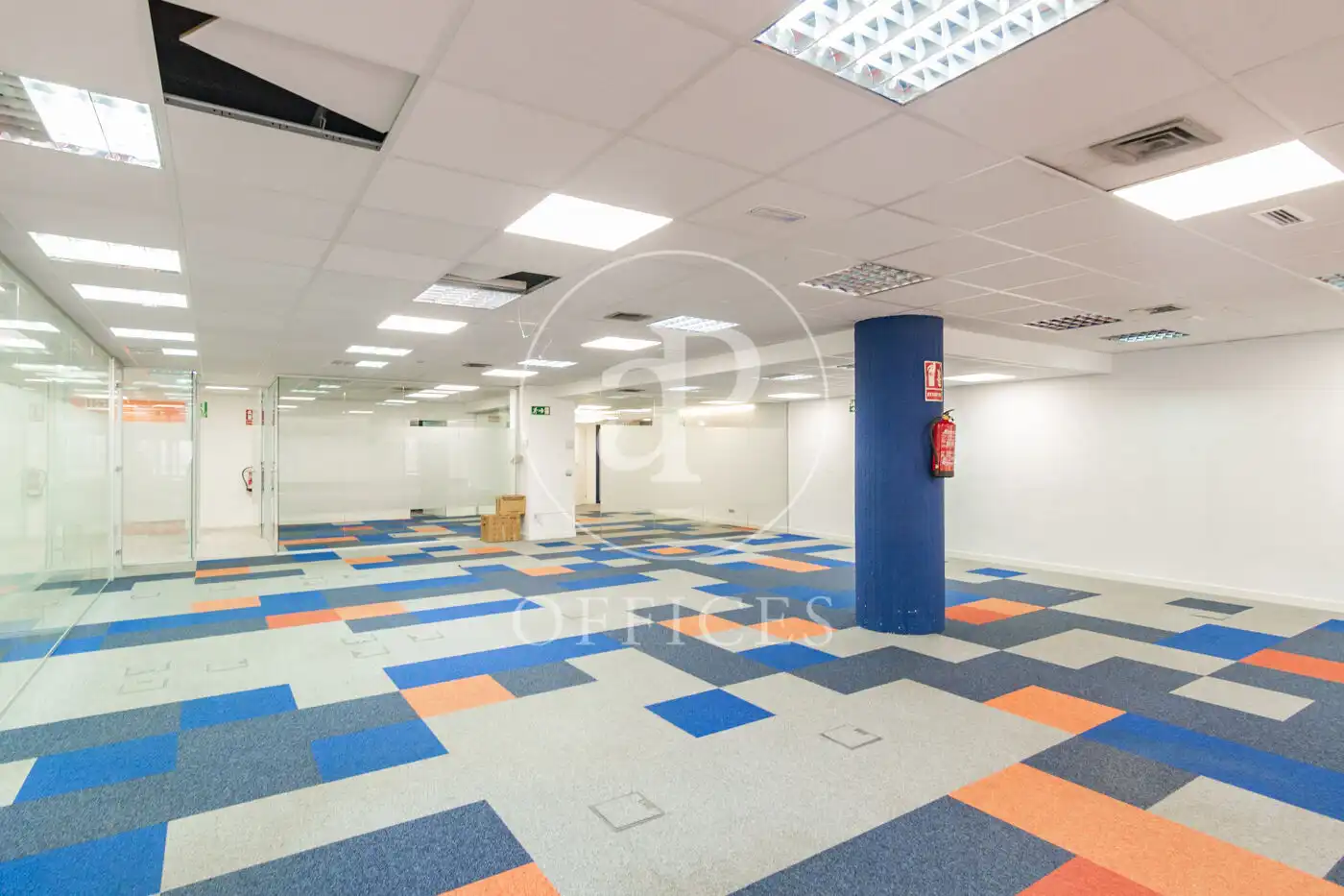 Office for rent in Madrid  with Air Conditioner