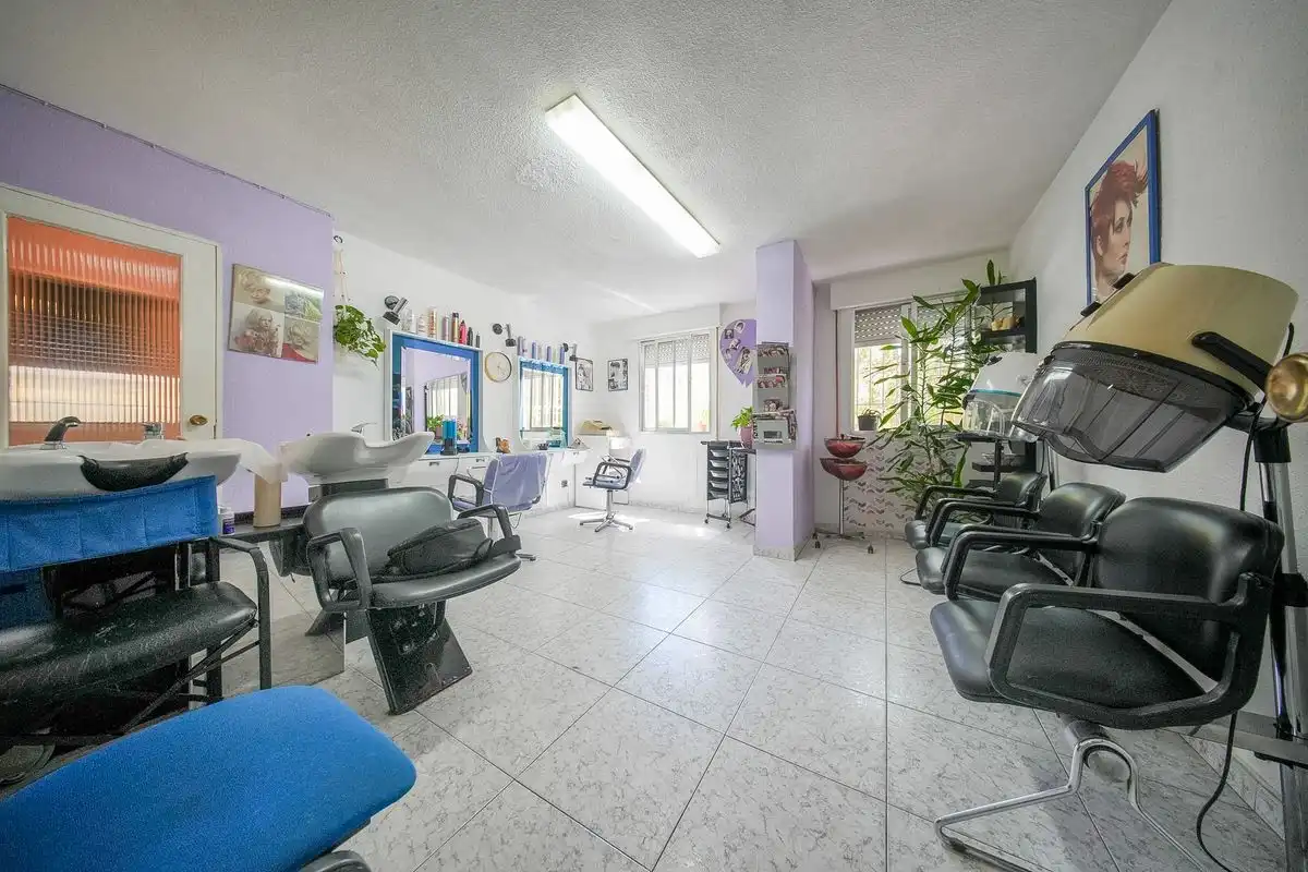 Ground floor for sale in Madrid  with Heating