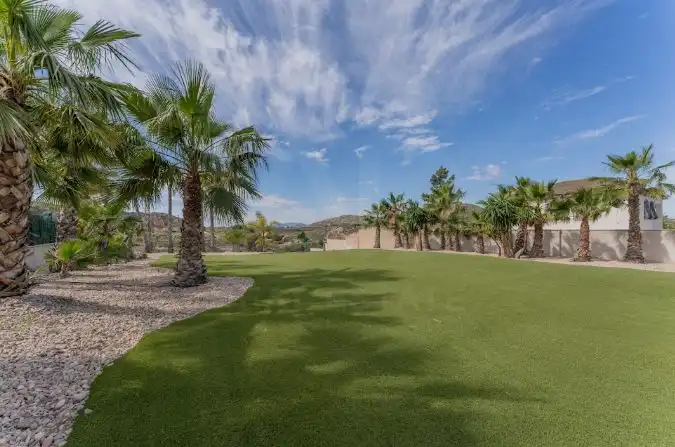 Casa o chalet en venta en Petrer con Calefacción, Terraza y Piscina