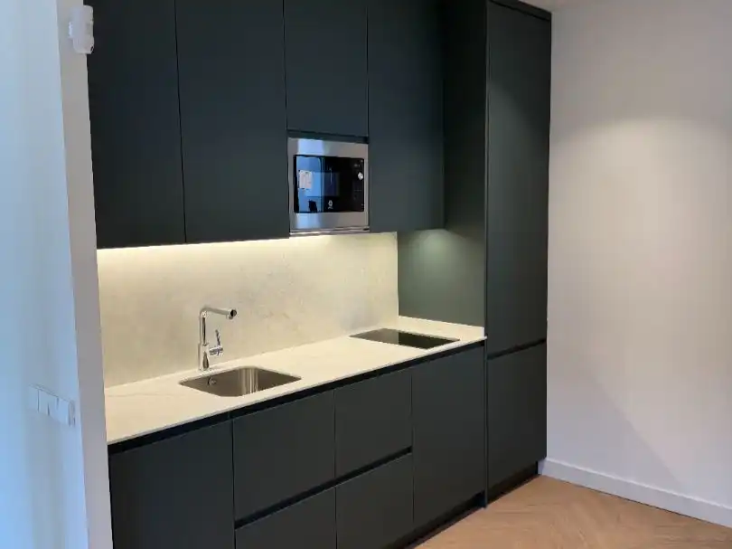 Küche von Wohnung zum Verkauf in  Madrid Capital mit Klimaanlage und Balkon