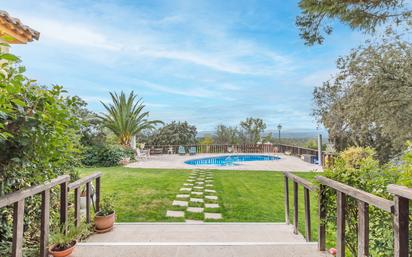 Garden of House or chalet for sale in Sevilla la Nueva  with Air Conditioner, Heating and Private garden
